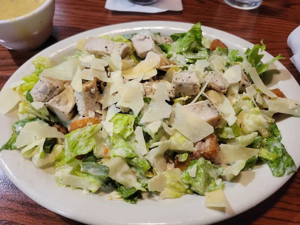 Cesar Salad with Grilled Chicken Added